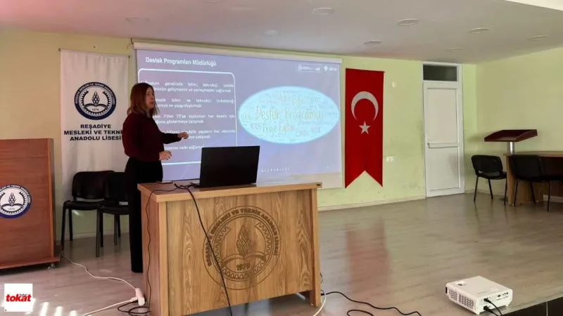 Reşadiye’de Okul İdarecilerine TÜBİTAK ve Yapay Zeka Eğitimi