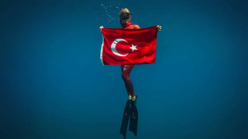 Şahika Ercümen'den Rekor Denemesi! Kaş'ta Nefesler Tutulacak