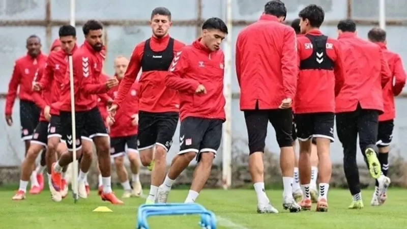 Sivasspor'da Şok Karar! Olağanüstü Genel Kurul İlan Edildi!