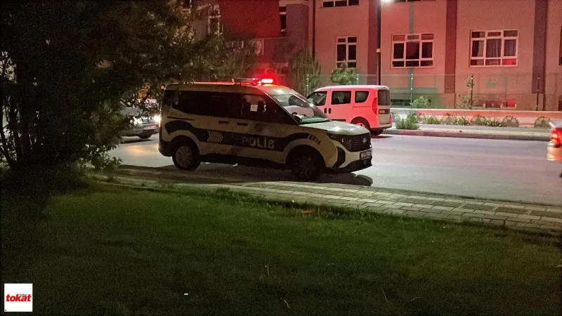 Sokak Ortasında Silahlı ve Bıçaklı Kavga: 4 Yaralı