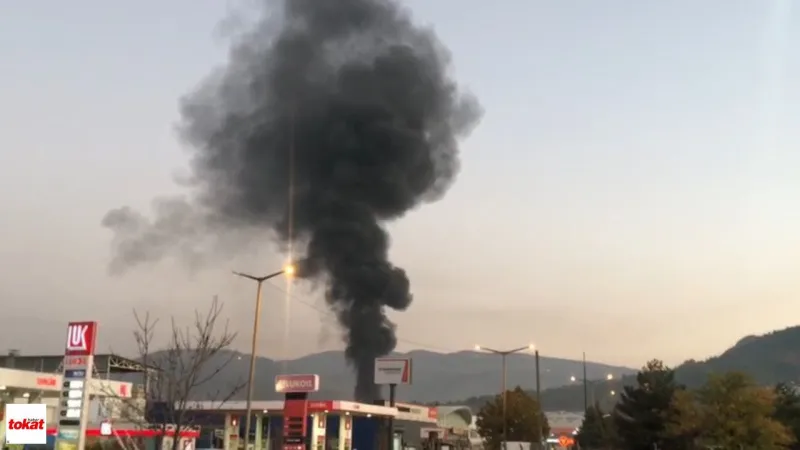 Tokat'ta Sanayi Sitesi Yangını! Dumanlar Şehri Esir Aldı!