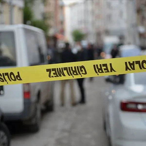 Tartıştığı öğrenciyi imdat çekiciyle yaraladı