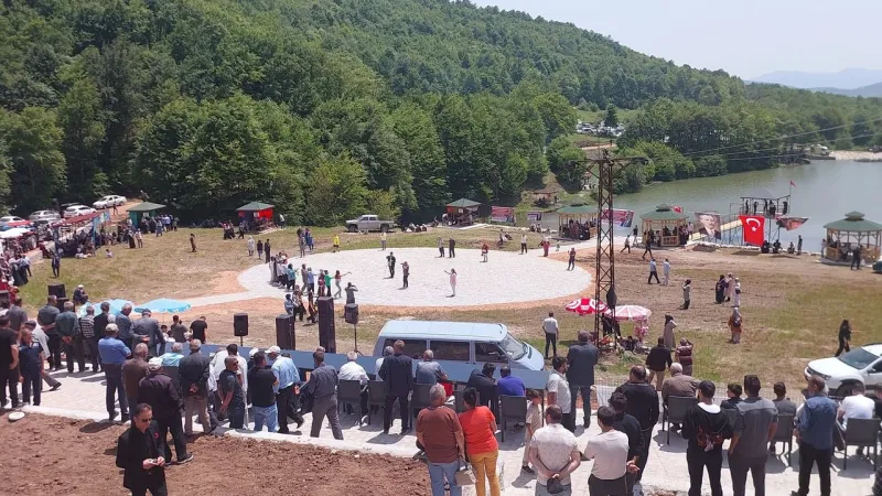 Tavşan Alanı Göletinde Piknik Coşkusu