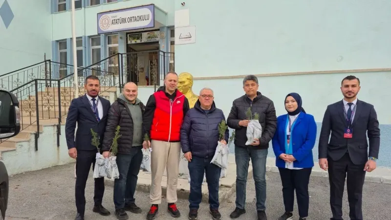 Tokat'tan Öğretmenlere 5 Bin Fidanlı Anlamlı Öğretmenler Günü Sürprizi!
