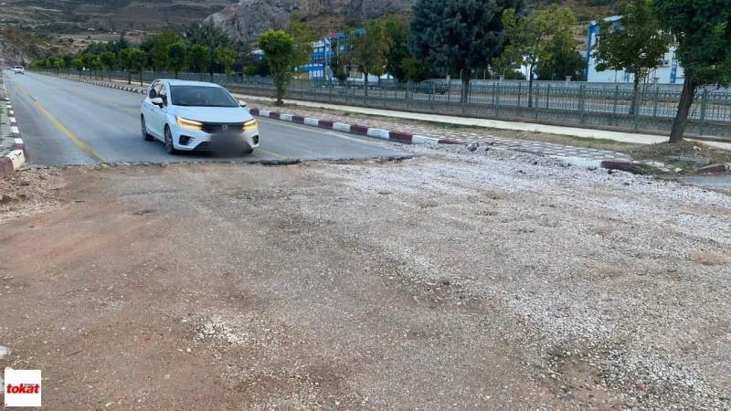 Tokat OSB Yolu Tuzak! Sürücüler İsyan Ediyor!