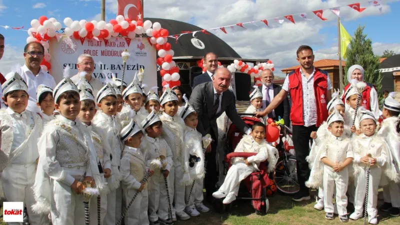 Tokat Vakıflar Bölge Müdürlüğü Çorum'da 30 Çocuk İçin Sünnet Şöleni Düzenledi
