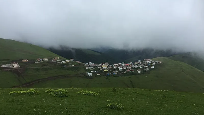 Tokat'ın Bu Kasabasına Emekli Akını Başladı Göçünü Kuşanan Yola Çıktı Ucuzluğu Göz Kamaştırıyor Doğalığı Ömür Uzatıyor