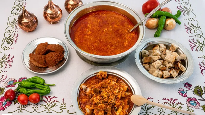 “Tokat’ın Kış Sıcaklığı: Çemenli Tiritin Mis Kokusu Sofraları Sarıyor!”