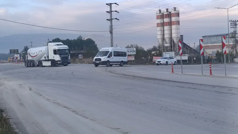 Tokat'ın Ölüm Kavşağı Alarm Veriyor! Yeni Kaza Faciası Mı?