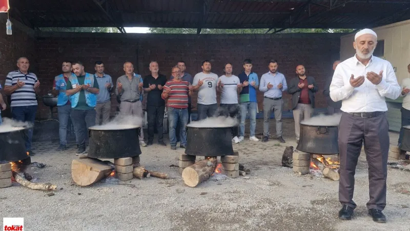 "Tokat'ta 100 Yıllık Gelenek: Kazanlar Kuruldu, Misafirlere İkram Kavurma
