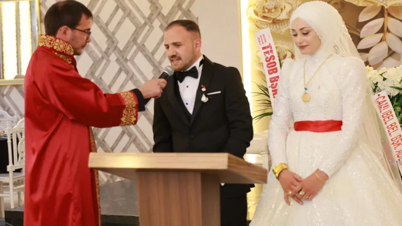 Tokat’ta Görkemli Nikâh Töreni: Vali Abdullah Köklü ve MHP İl Başkanı Nikâh Şahidi Oldu!