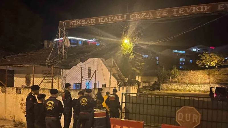 Tokat'ta Hırsızlık Şoku! Jandarma Suçüstü Yakaladı!