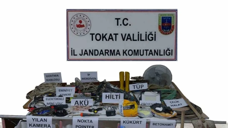 Tokat’ta kaçak kazı yapan 3 şüpheli suçüstü yakalandı