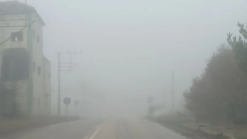 Tokat'ta Yoğun Sis Alarmı! Görüş Mesafesi 50 Metreye Düştü