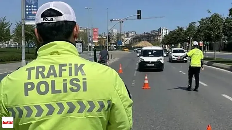 Trafik Suçlarına Ağır Cezalar Geliyor 5 Yıl Hapis Verilecek Trafikte Yol Kesmek Artık Suç Sayılacak