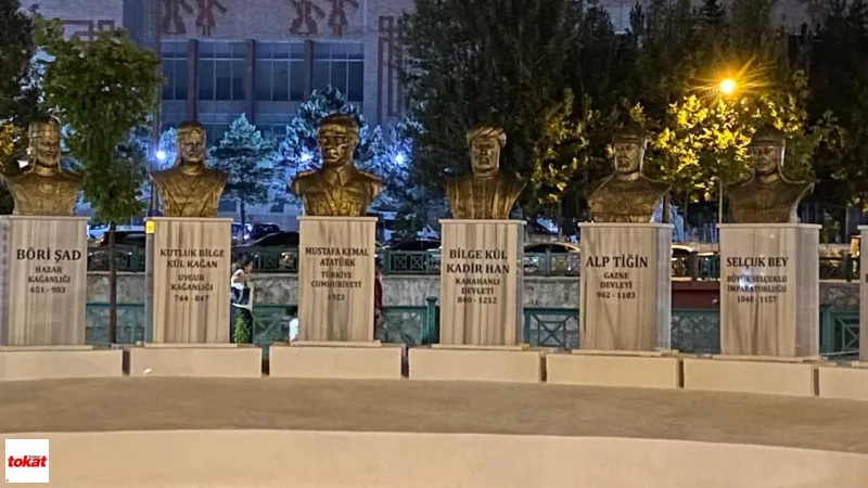 Türk Büyüklerinin Heykelleri Tokat Yeşilırmak Yanında Yükseldi