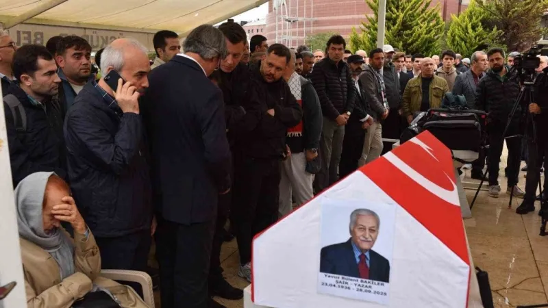 Yavuz Bülent Bakiler Vasiyetiyle Sivas'ta Toprağa Verilecek!