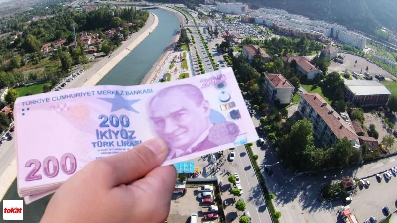 Yeni yıl zammının şifreleri çözüldü: Ünlü ekonomist asgari ücretin muhtemel zam rakamını açıkladı